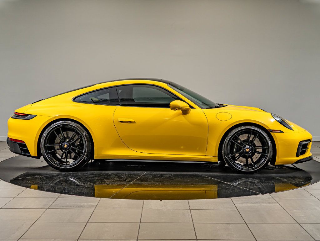 Certified 2024 Porsche 911 Carrera 4 GTS AWD/4WD image 9