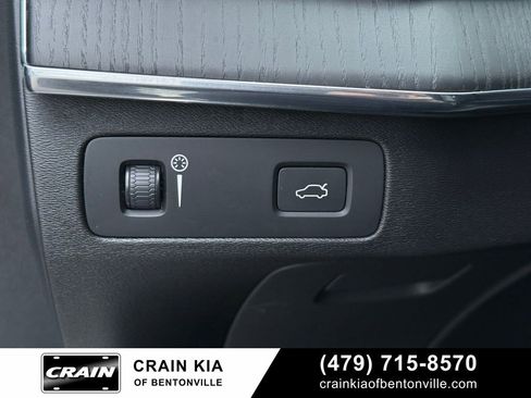 Used 2020 Volvo XC90 T6 Momentum AWD/4WD image 13