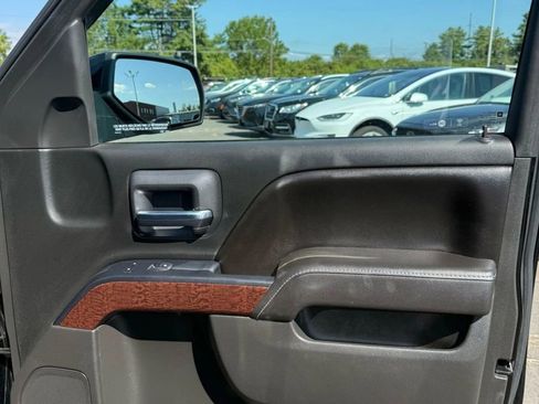 Used 2017 GMC Sierra 1500 SLE image 13