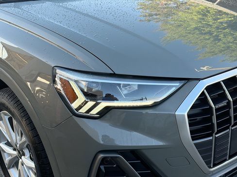 Used 2024 Audi Q3 2.0T Premium image 34