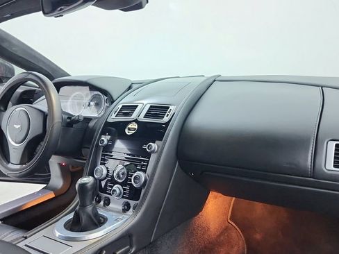 Used 2015 Aston Martin V8 Vantage Coupe image 26