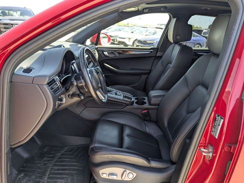 Used 2021 Porsche Macan AWD/4WD image 26