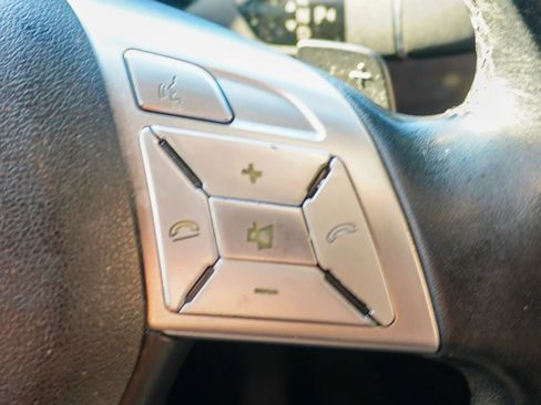 Used 2013 Mercedes-Benz GL 450 4MATIC image 38