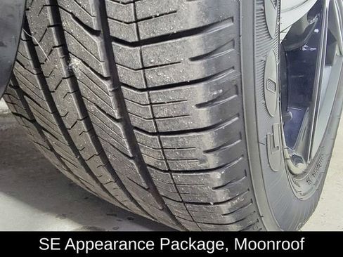Used 2016 Ford Fusion SE FWD image 11
