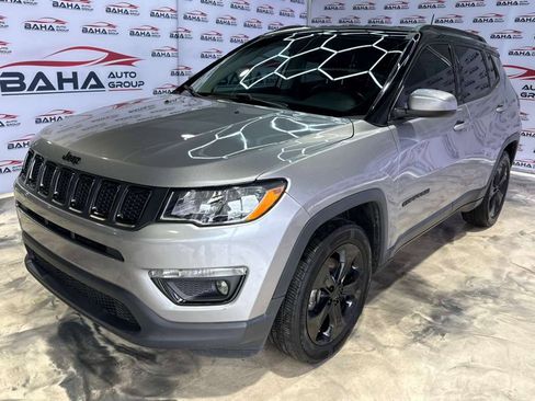 Used 2019 Jeep Compass Latitude FWD image 56
