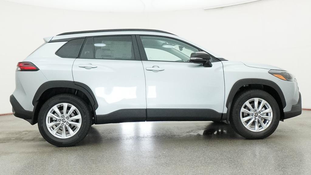New 2026 Toyota Corolla Cross LE FWD image 30