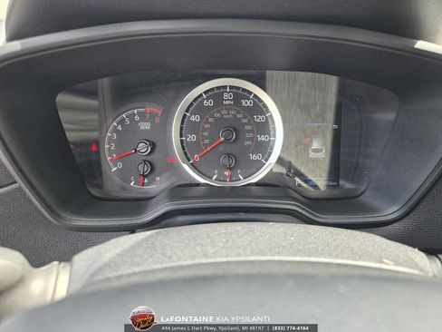 Used 2022 Toyota Corolla Cross LE w/ Moonroof Package AWD/4WD image 18