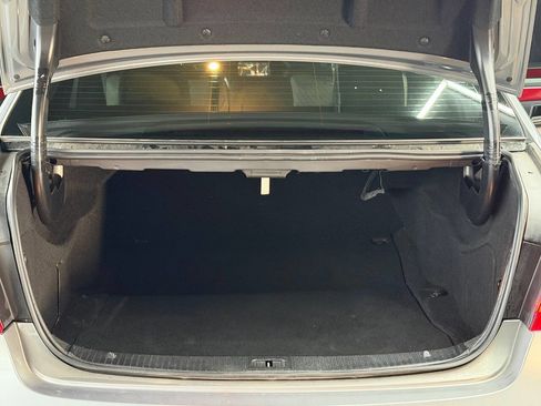 Used 2011 Mercedes-Benz E 350 Sedan image 10