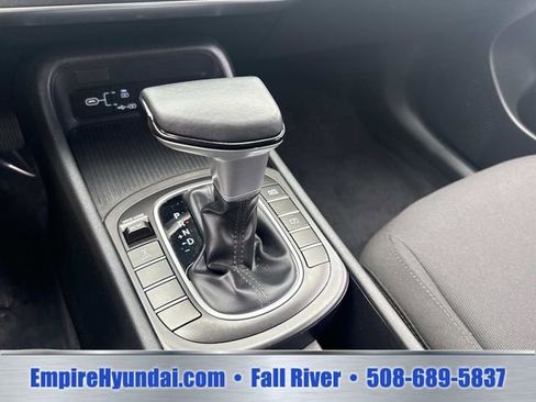Used 2024 Hyundai Kona SEL AWD/4WD image 23