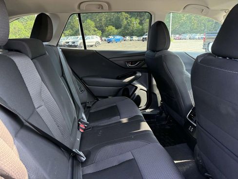 Used 2023 Subaru Outback Premium image 15