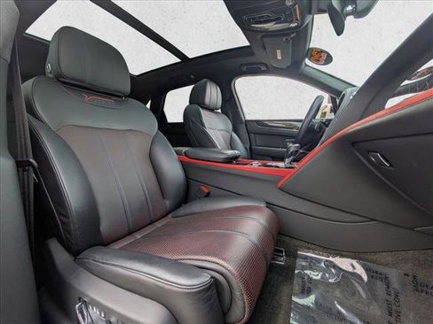 Used 2020 Bentley Bentayga image 25