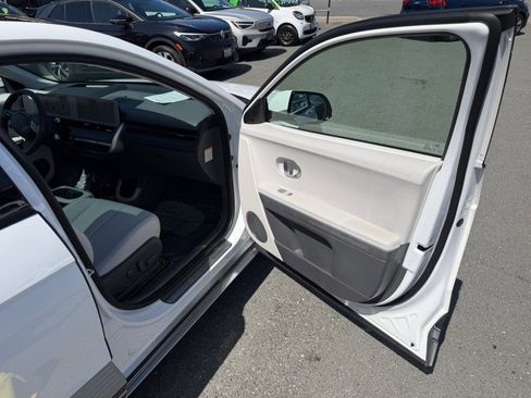 Used 2023 Hyundai Ioniq 5 Limited RWD image 40
