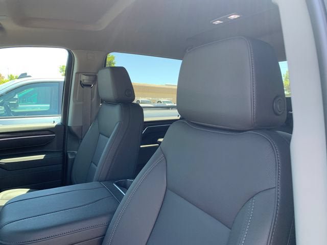 New 2026 GMC Sierra 2500 SLT w/ SLT Convenience Package AWD/4WD image 19
