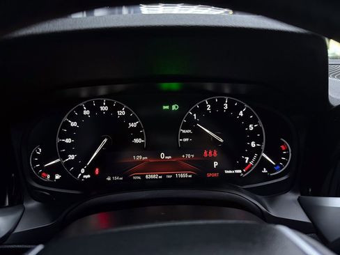 Used 2019 BMW 330i Sedan w/ Driving Assistance Package RWD image 31