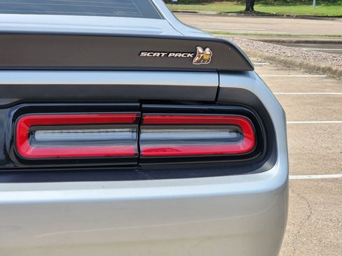Used 2021 Dodge Challenger R/T Scat Pack RWD image 16