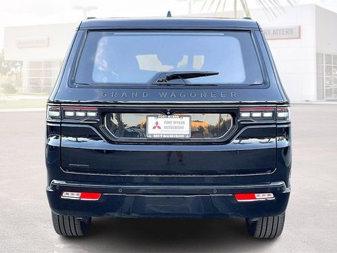Used 2023 Jeep Grand Wagoneer Series II image 19