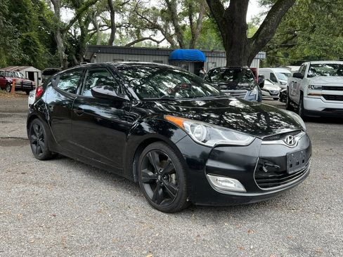 Used 2016 Hyundai Veloster w/ Option Group 02 image 7