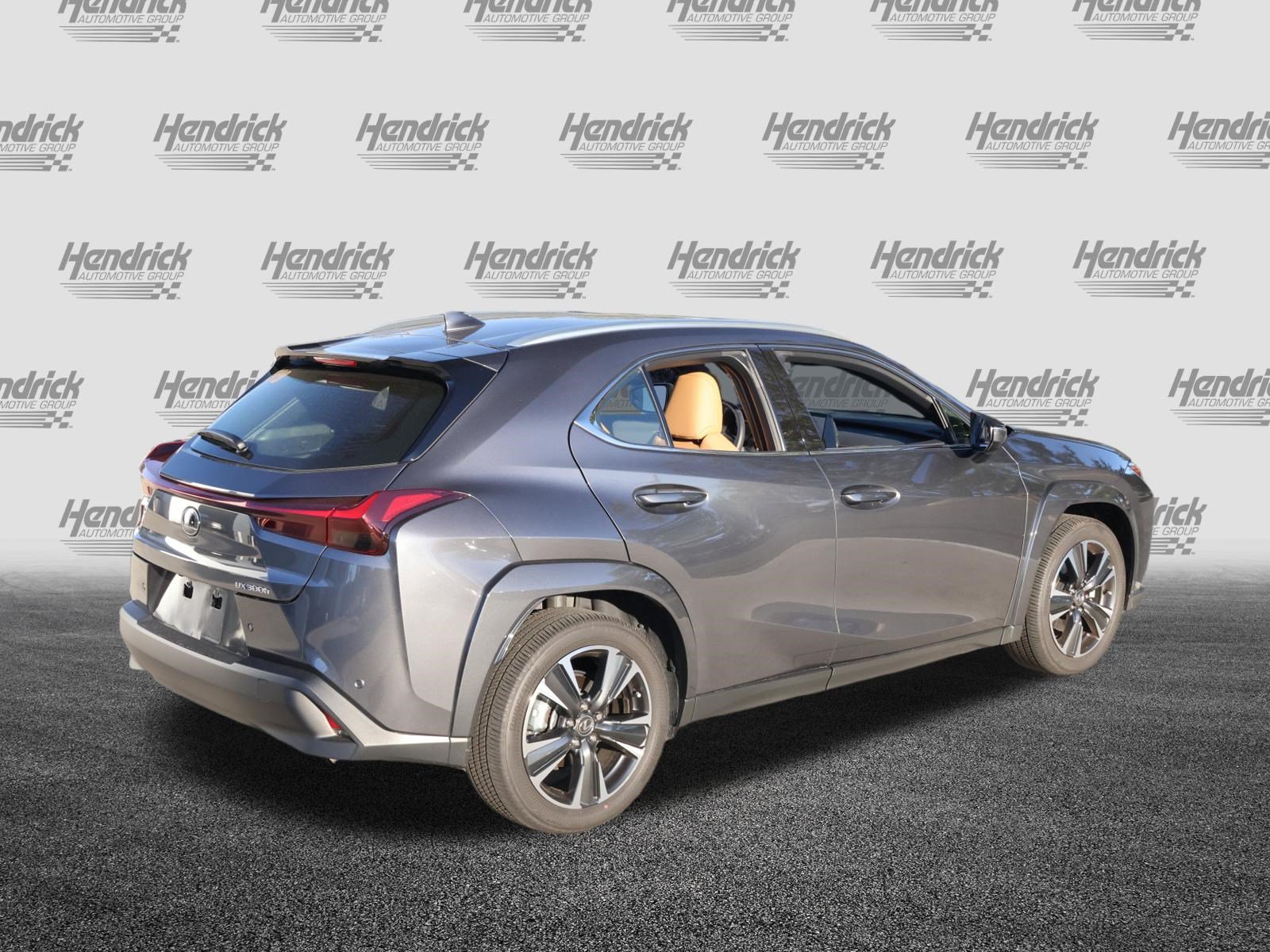 Used 2025 Lexus UX 300h FWD w/ Accessory Package (Z1) image 9