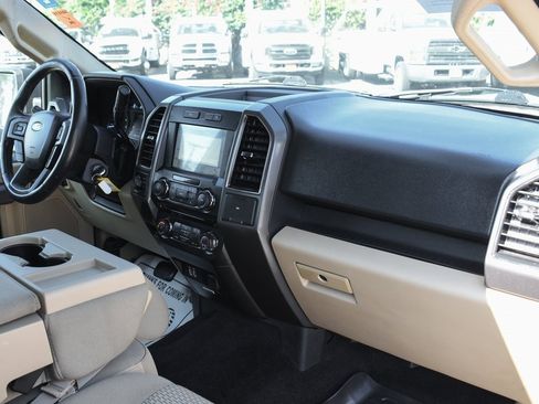 Used 2017 Ford F150 XLT w/ Equipment Group 301A Mid image 33