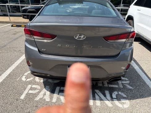 Used 2018 Hyundai Sonata SE FWD image 5