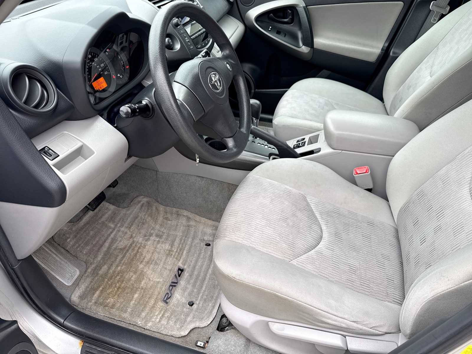 Used 2011 Toyota RAV4 4WD w/ Base L4 Extra Value Pkg image 15