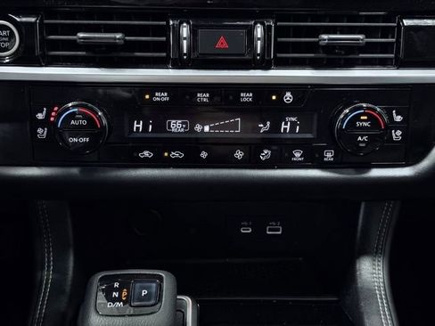 Used 2022 Nissan Pathfinder Platinum w/ Lighting Package (N93) AWD/4WD image 37