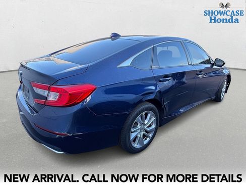 Used 2018 Honda Accord LX image 5