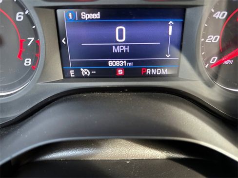 Used 2019 Chevrolet Camaro LT image 18