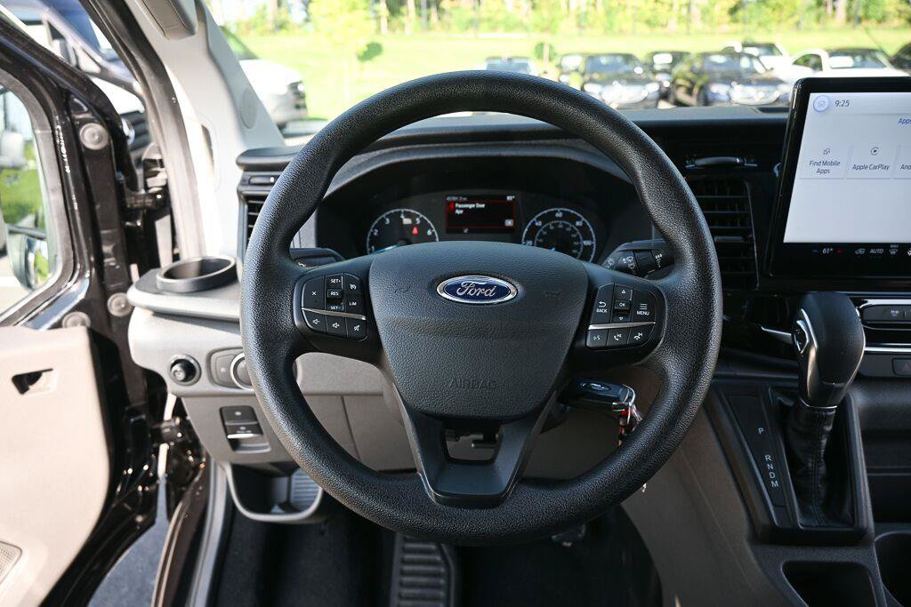 Used 2025 Ford Transit 350 XLT RWD image 2