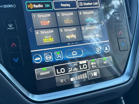 Certified 2025 Subaru Crosstrek 2.5i Limited w/ Crosstrek Mirror Package image 23