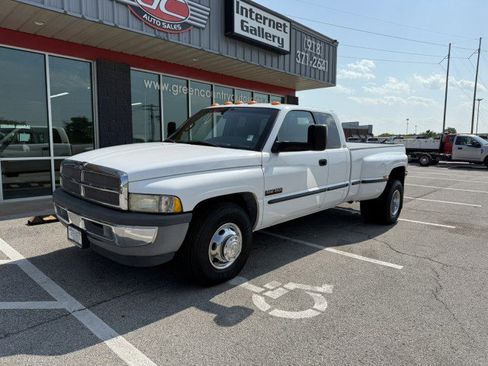 Used 2001 Dodge Ram 3500 Truck 2WD Quad Cab image 1
