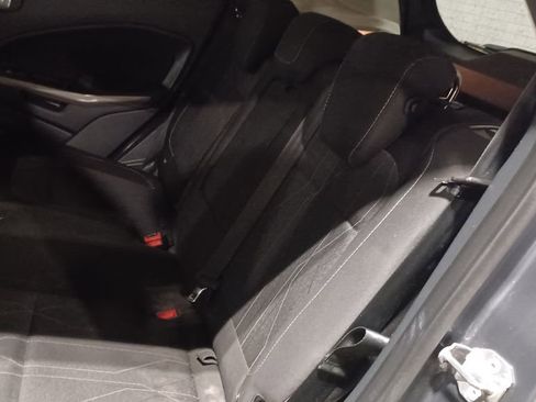 Used 2020 Ford EcoSport SE w/ SE Convenience Package image 6