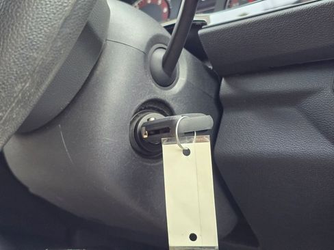 Used 2019 Volkswagen Jetta S image 32