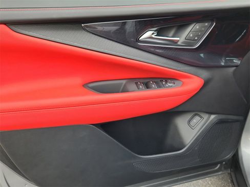 New 2025 Chevrolet Blazer EV RS image 9