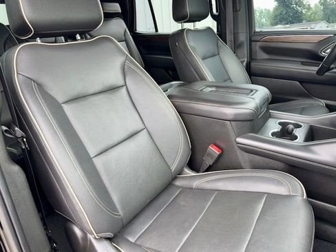Used 2022 Chevrolet Tahoe Premier AWD/4WD image 9