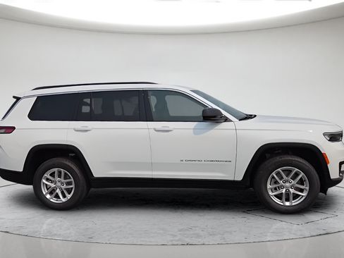 New 2026 Jeep Grand Cherokee L 4WD image 3