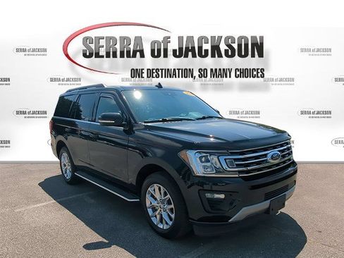 Used 2020 Ford Expedition XLT w/ Equipment Group 202A RWD image 2