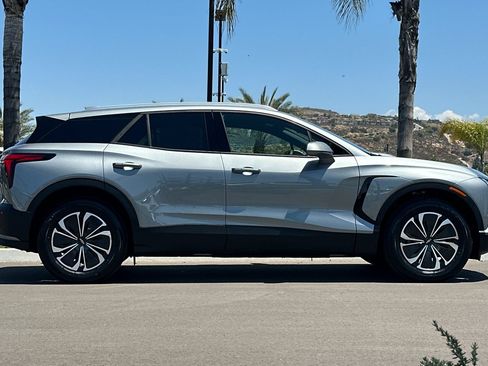 New 2026 Chevrolet Blazer EV LT FWD image 3