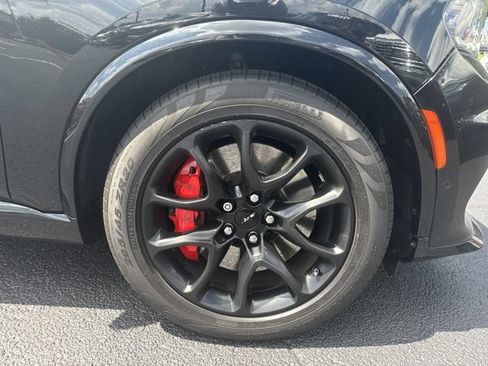 Used 2021 Dodge Durango SRT Hellcat w/ Technology Group AWD/4WD image 17