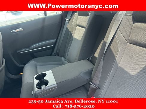 Used 2022 Dodge Charger SXT image 23