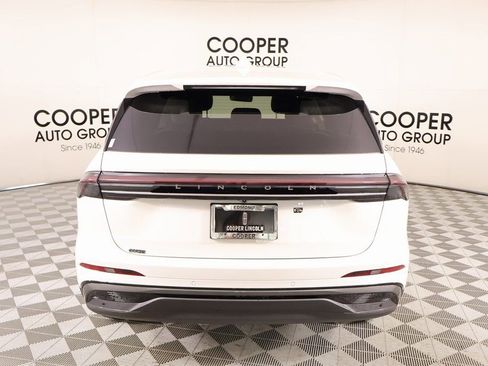 New 2026 Lincoln Nautilus Premier w/ Jet Appearance Package AWD/4WD image 21