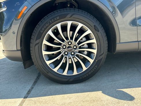 Certified 2024 Lincoln Aviator Reserve w/ Equipment Group 201A AWD/4WD image 28