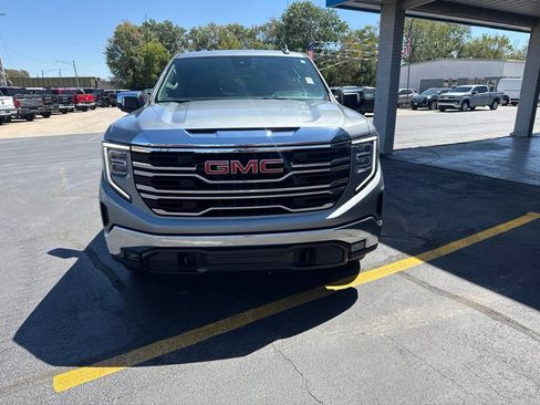 Used 2025 GMC Sierra 1500 SLT AWD/4WD image 10