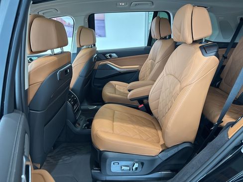 New 2026 BMW X7 xDrive40i image 44