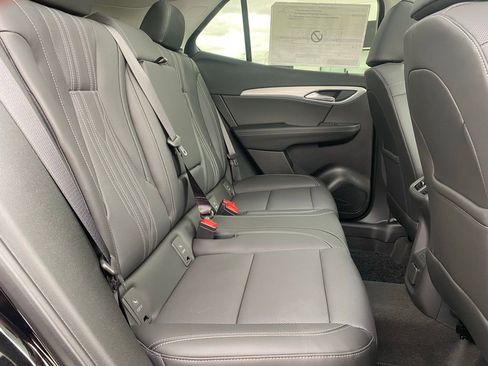 New 2025 Buick Envision Avenir image 25