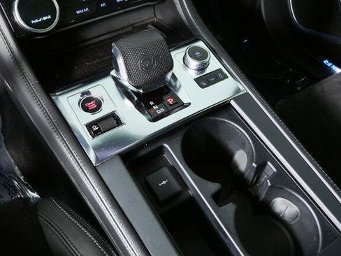 Used 2021 Jaguar F-PACE SVR AWD/4WD image 18