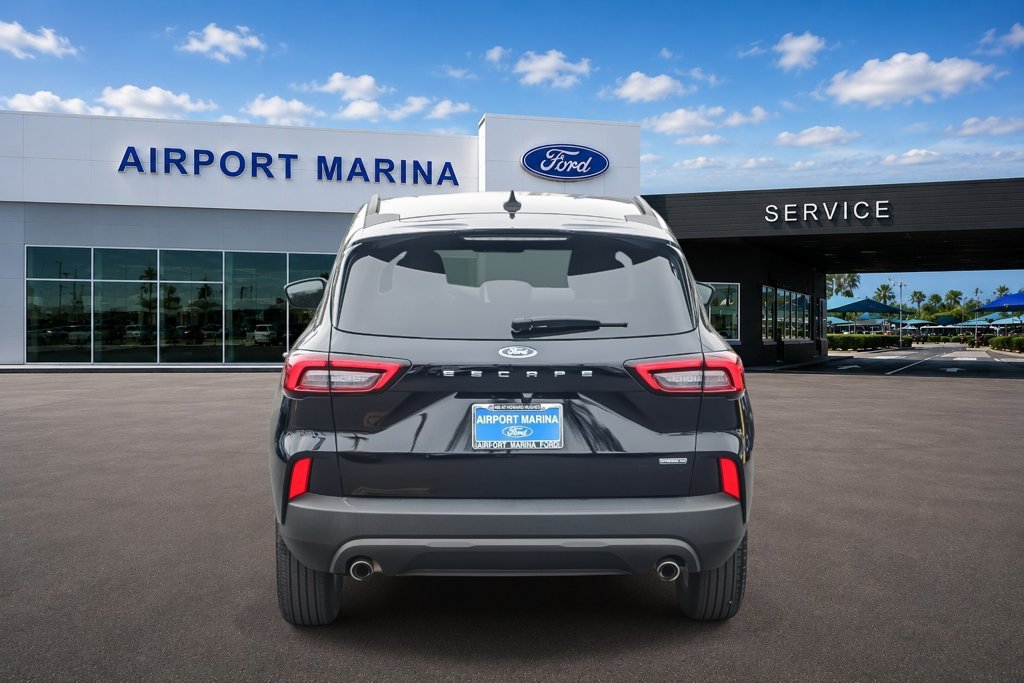 Certified 2025 Ford Escape ST-Line Select AWD/4WD image 7