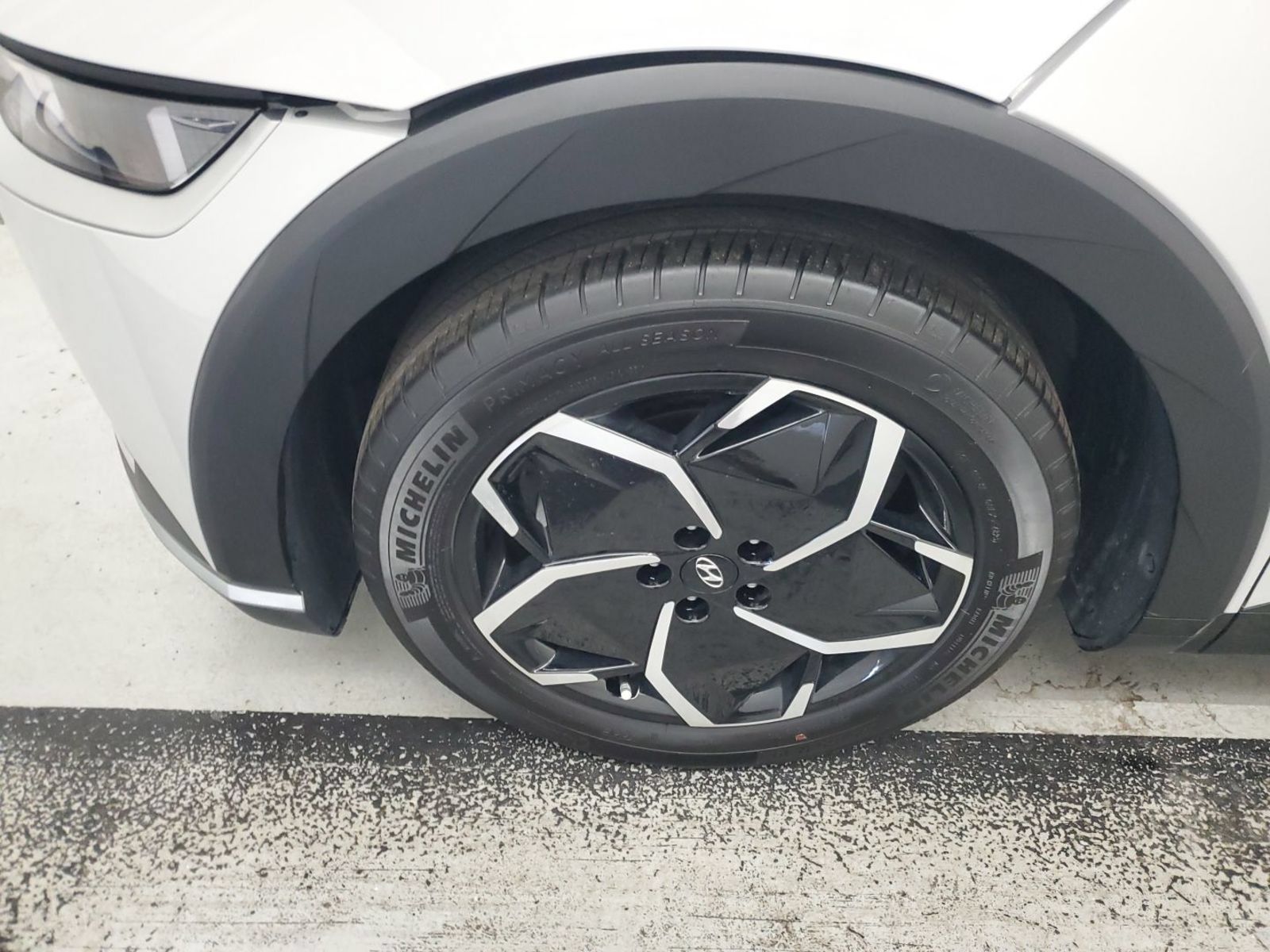Used 2024 Hyundai Ioniq 5 SEL RWD image 8