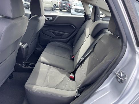 Used 2015 Ford Fiesta SE image 25