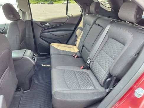 Used 2018 Chevrolet Equinox LT image 11
